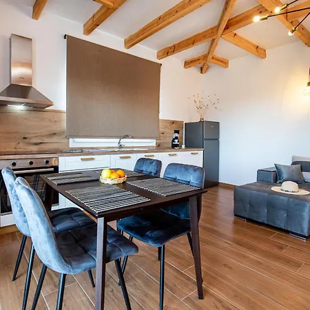 Ina Limenaria (Thasos)