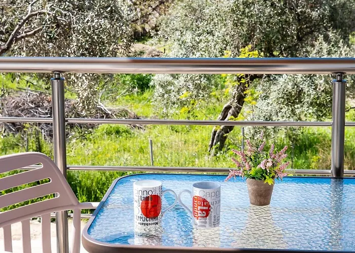 Ina Daire Limenaria (Thasos)